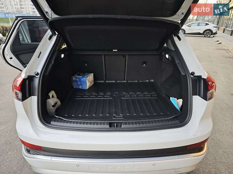Внедорожник / Кроссовер Audi Q4 e-tron 2023 в Киеве фото 12 Внедорожник / Кроссовер Audi Q4 e-tron 2023 в Киеве