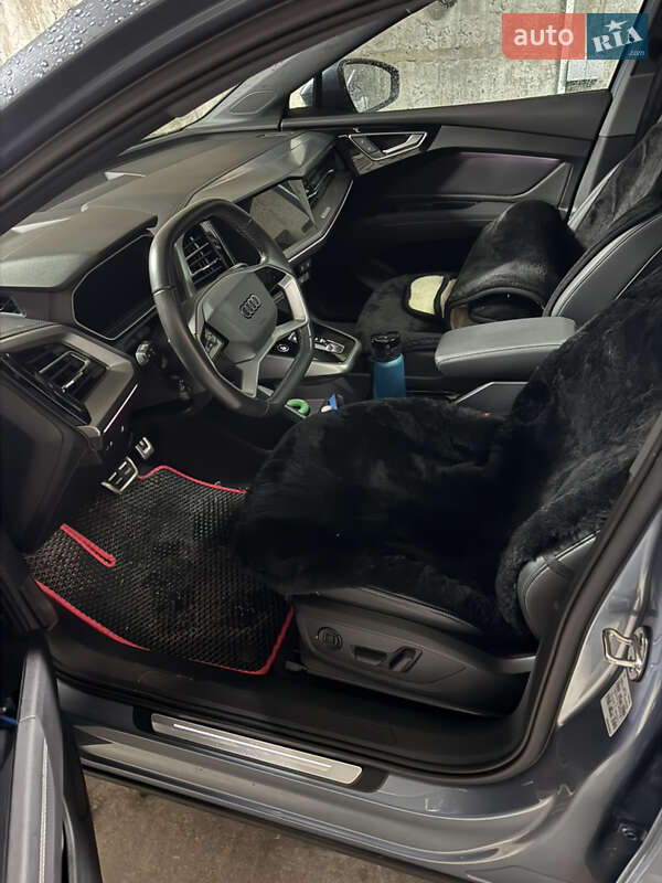 Позашляховик / Кросовер Audi Q4 e-tron 2023 в Києві фото 15 Позашляховик / Кросовер Audi Q4 e-tron 2023 в Києві