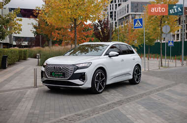Внедорожник / Кроссовер Audi Q4 e-tron 2024 в Киеве