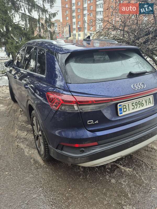 Позашляховик / Кросовер Audi Q4 e-tron 2021 в Полтаві