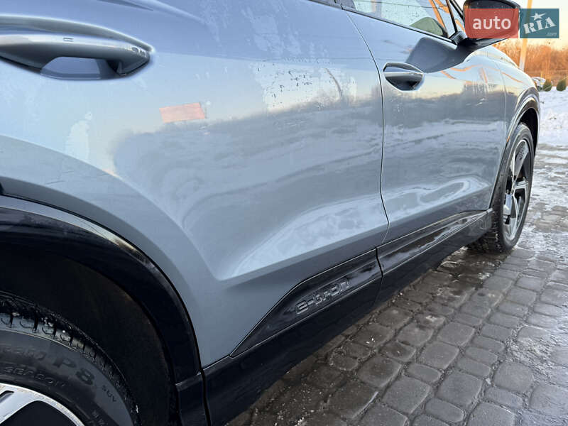 Внедорожник / Кроссовер Audi Q4 e-tron 2022 в Львове