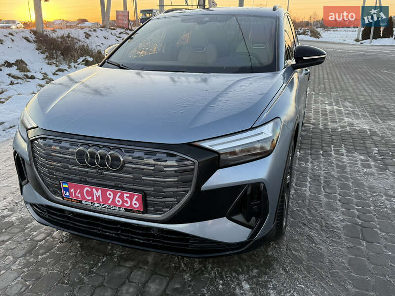 Внедорожник / Кроссовер Audi Q4 e-tron 2022 в Львове