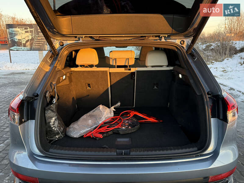 Внедорожник / Кроссовер Audi Q4 e-tron 2022 в Львове