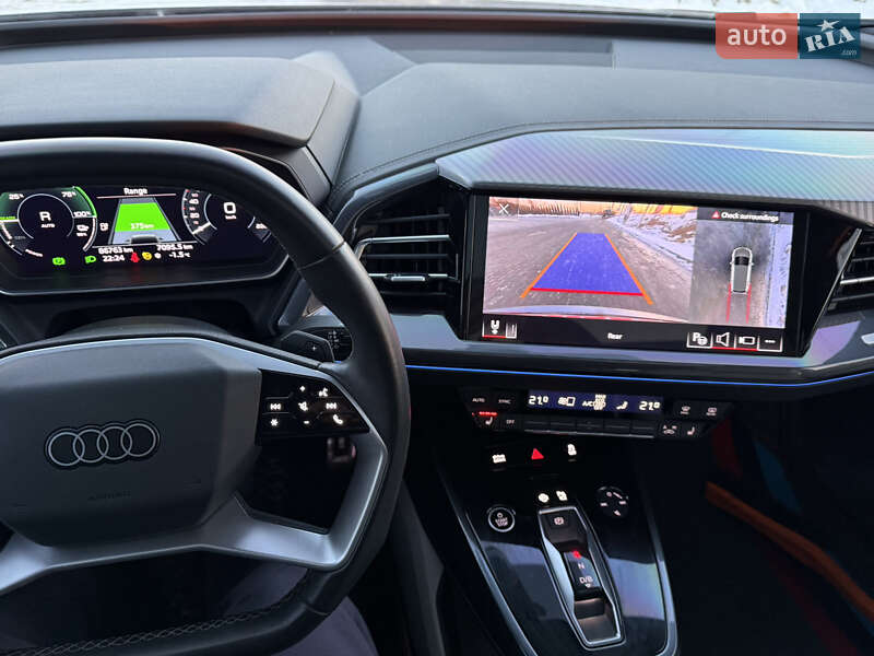 Внедорожник / Кроссовер Audi Q4 e-tron 2022 в Львове