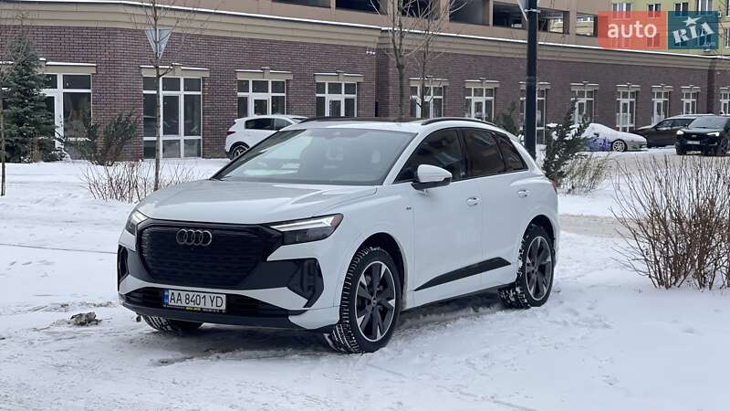 Внедорожник / Кроссовер Audi Q4 e-tron 2022 в Киеве