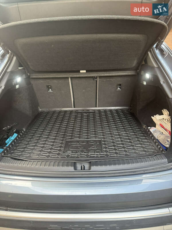 Внедорожник / Кроссовер Audi Q4 e-tron 2024 в Мукачево