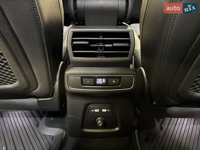 Внедорожник / Кроссовер Audi Q4 e-tron 2024 в Киеве