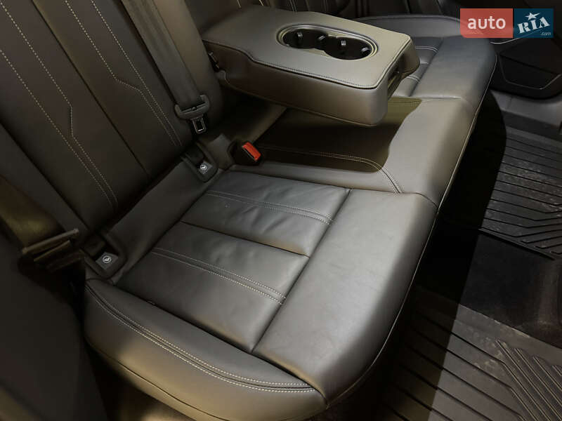 Внедорожник / Кроссовер Audi Q4 e-tron 2024 в Киеве