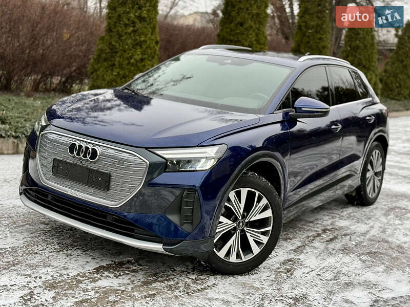 Позашляховик / Кросовер Audi Q4 e-tron 2021 в Дніпрі