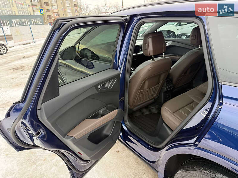 Внедорожник / Кроссовер Audi Q4 e-tron 2023 в Коломые