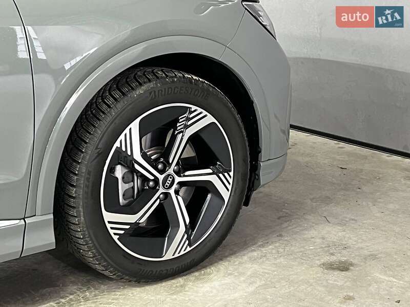 Внедорожник / Кроссовер Audi Q4 e-tron 2022 в Одессе