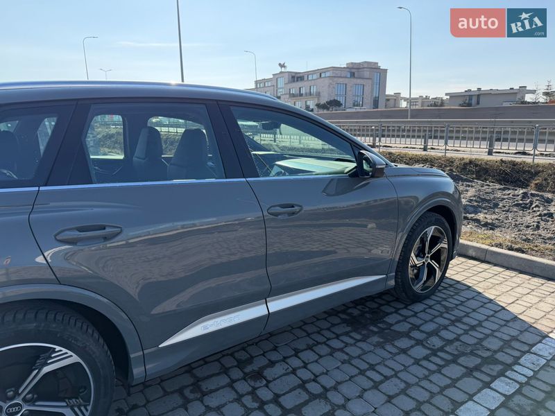 Внедорожник / Кроссовер Audi Q4 e-tron 2025 в Львове