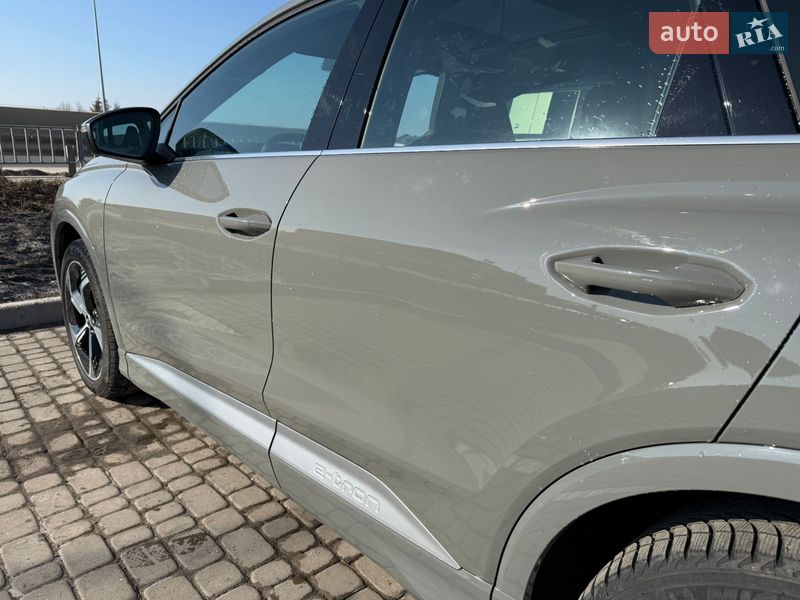 Внедорожник / Кроссовер Audi Q4 e-tron 2025 в Львове