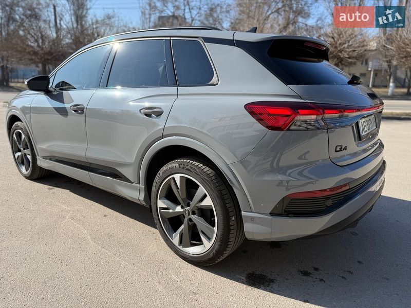 Внедорожник / Кроссовер Audi Q4 e-tron 2023 в Днепре