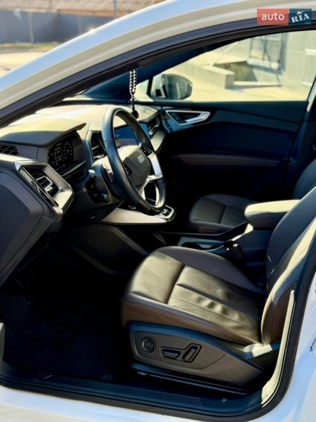 Внедорожник / Кроссовер Audi Q4 e-tron 2023 в Киеве