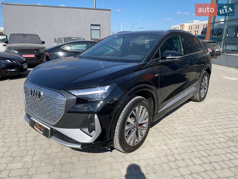 Внедорожник / Кроссовер Audi Q4 e-tron 2022 в Львове