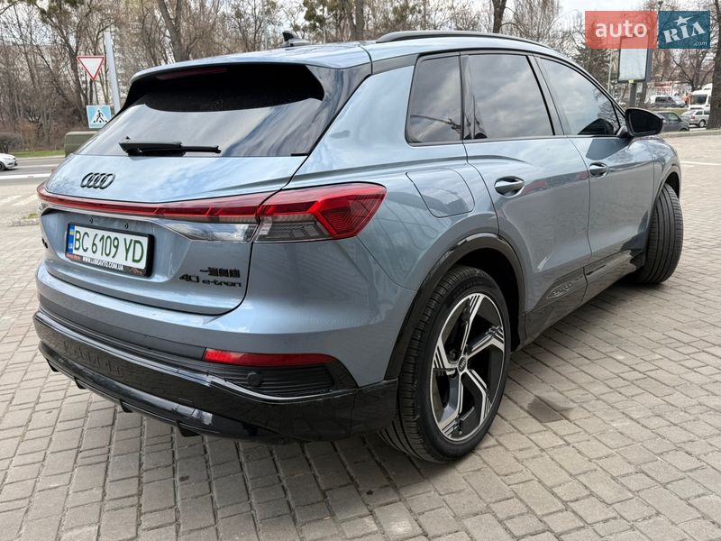 Внедорожник / Кроссовер Audi Q4 e-tron 2022 в Львове