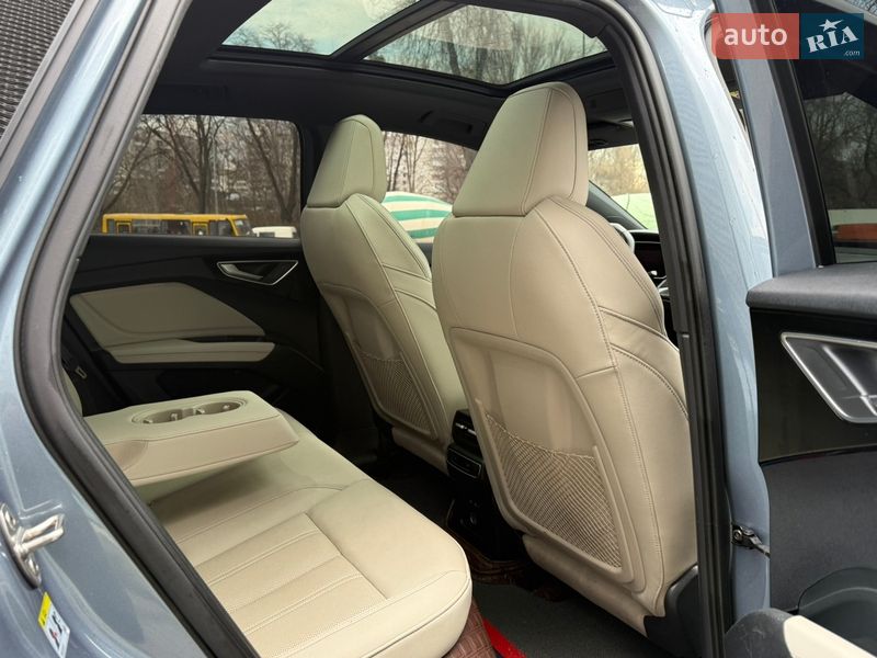 Внедорожник / Кроссовер Audi Q4 e-tron 2022 в Львове