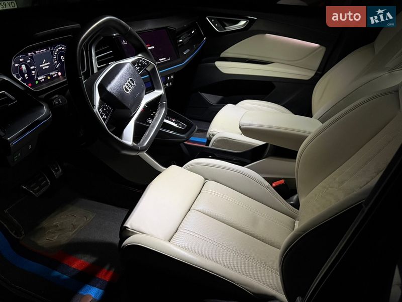 Внедорожник / Кроссовер Audi Q4 e-tron 2022 в Львове