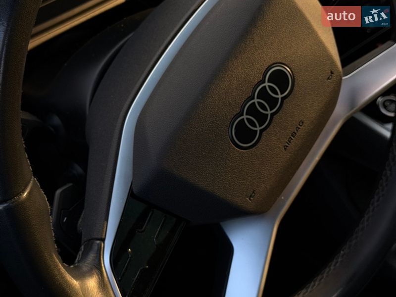Позашляховик / Кросовер Audi Q4 e-tron 2022 в Дрогобичі