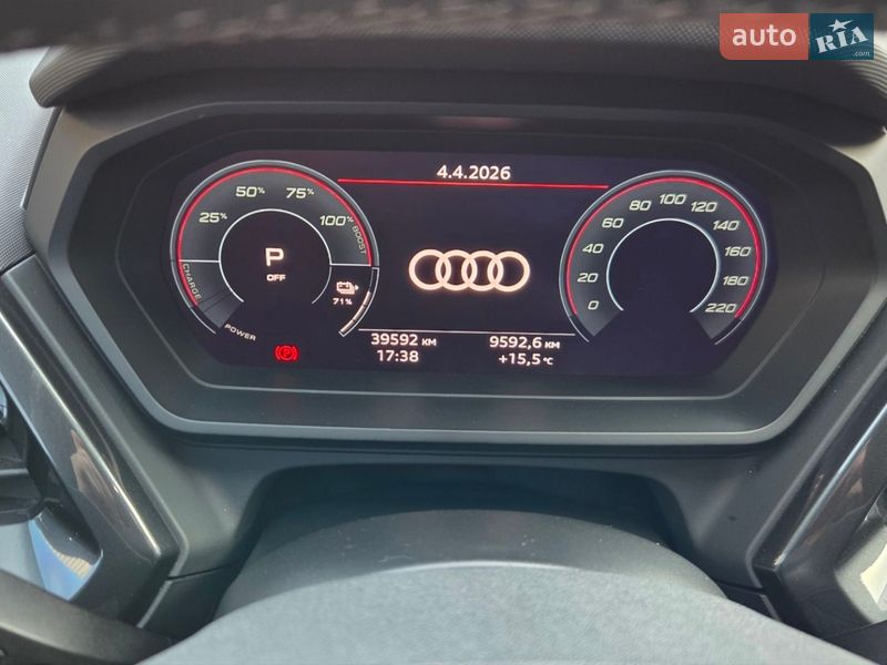 Позашляховик / Кросовер Audi Q4 e-tron 2022 в Вінниці