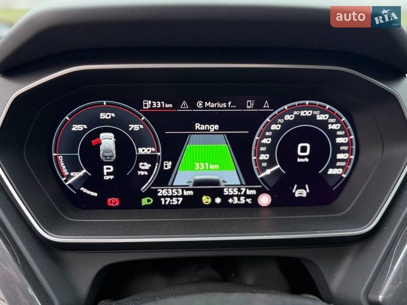 Позашляховик / Кросовер Audi Q4 e-tron 2023 в Києві