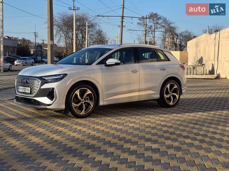 Позашляховик / Кросовер Audi Q4 e-tron 2023 в Одесі
