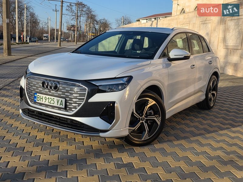 Позашляховик / Кросовер Audi Q4 e-tron 2023 в Одесі