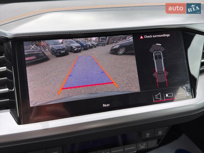 Внедорожник / Кроссовер Audi Q4 e-tron 2024 в Ивано-Франковске