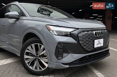 Позашляховик / Кросовер Audi Q4 e-tron 2023 в Києві