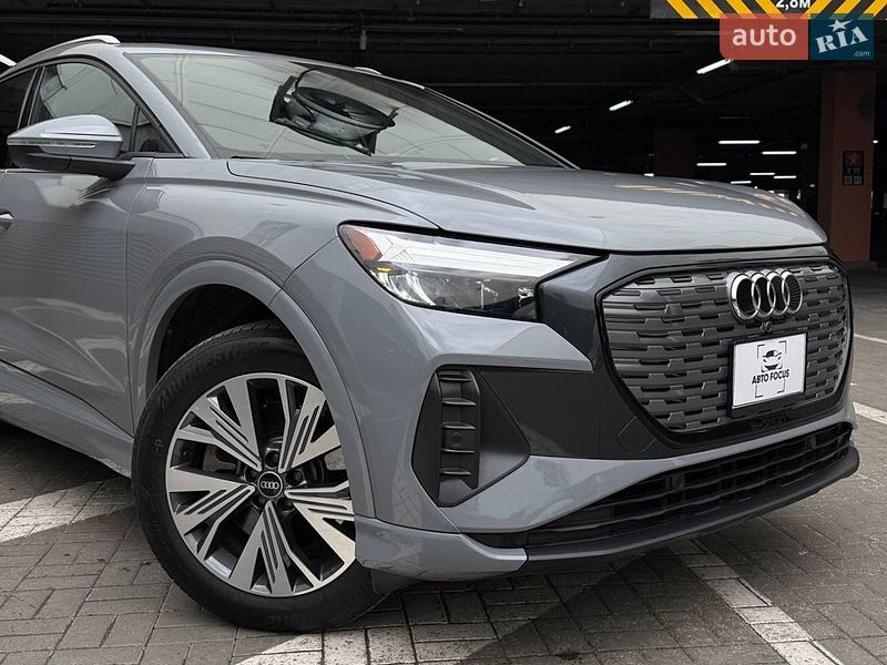 Позашляховик / Кросовер Audi Q4 e-tron 2023 в Києві