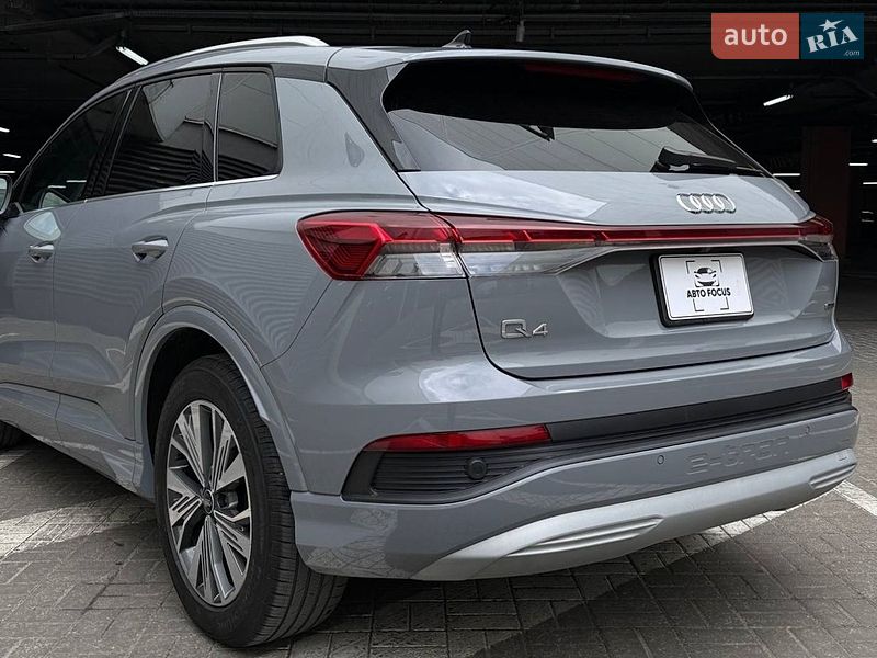 Позашляховик / Кросовер Audi Q4 e-tron 2023 в Києві
