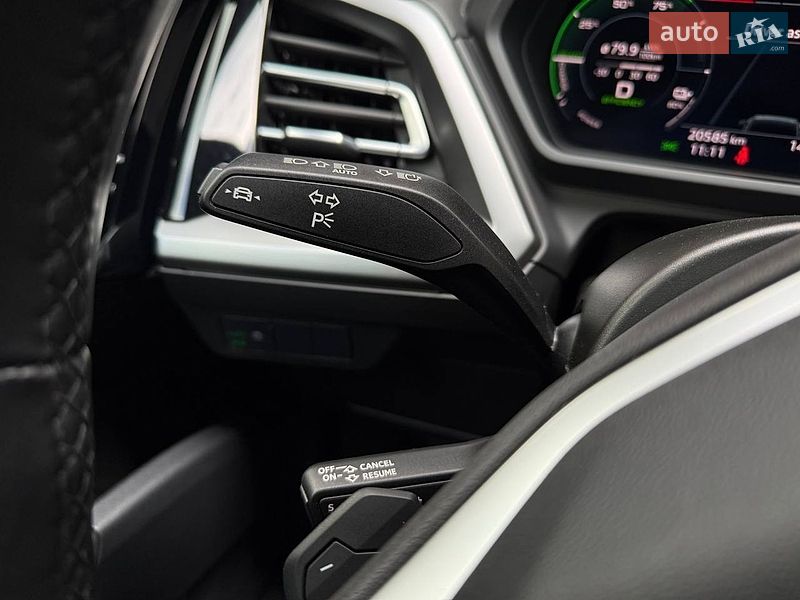 Позашляховик / Кросовер Audi Q4 e-tron 2023 в Києві