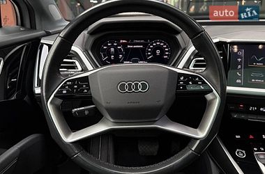 Позашляховик / Кросовер Audi Q4 e-tron 2023 в Києві