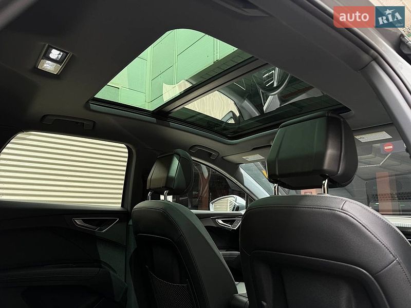 Позашляховик / Кросовер Audi Q4 e-tron 2023 в Києві