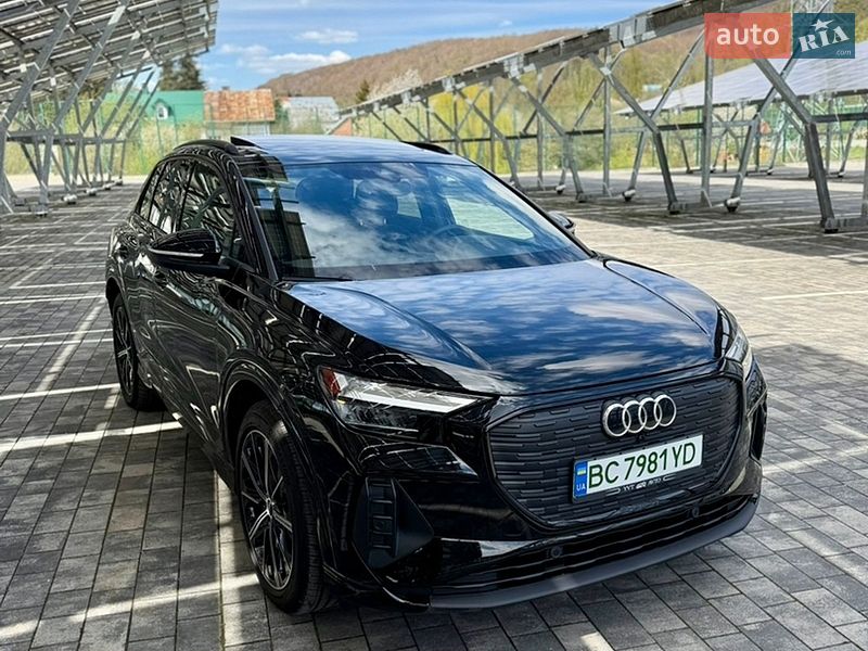 Внедорожник / Кроссовер Audi Q4 e-tron 2024 в Львове