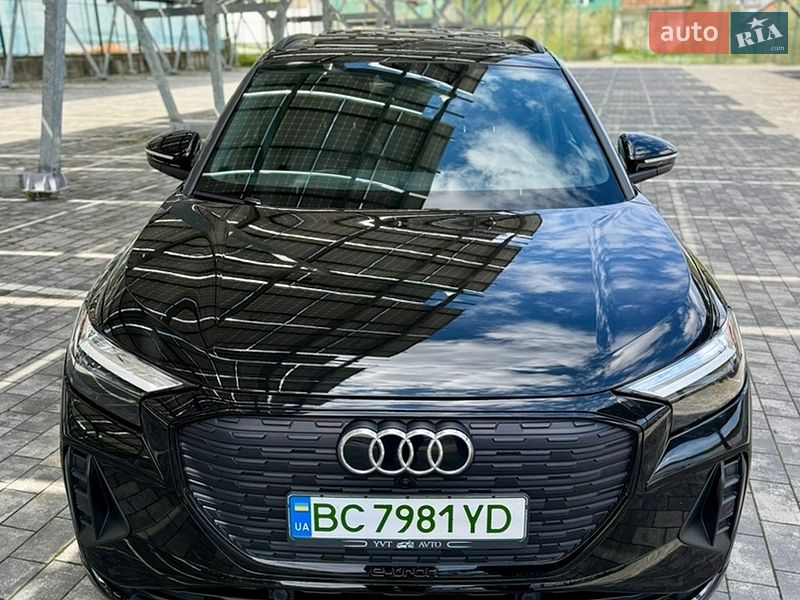 Внедорожник / Кроссовер Audi Q4 e-tron 2024 в Львове