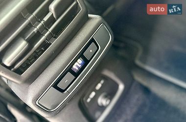 Внедорожник / Кроссовер Audi Q4 e-tron 2024 в Львове
