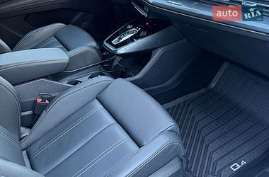 Внедорожник / Кроссовер Audi Q4 e-tron 2024 в Днепре
