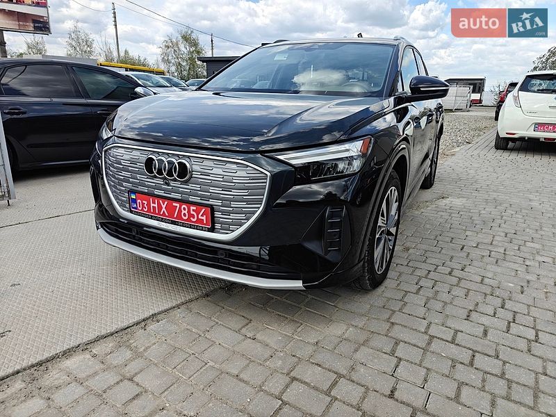 Внедорожник / Кроссовер Audi Q4 e-tron 2024 в Ивано-Франковске