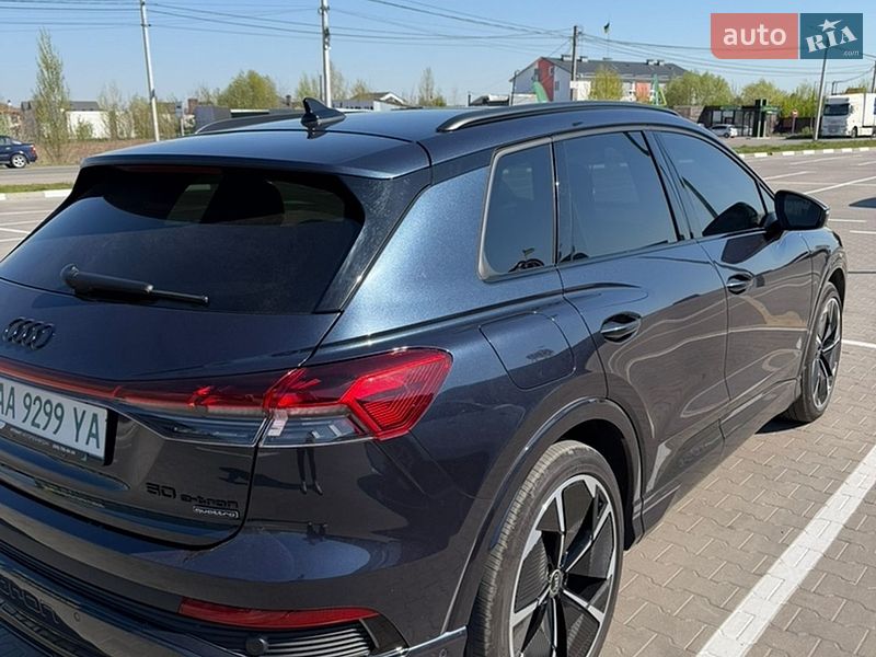 Внедорожник / Кроссовер Audi Q4 e-tron 2024 в Киеве
