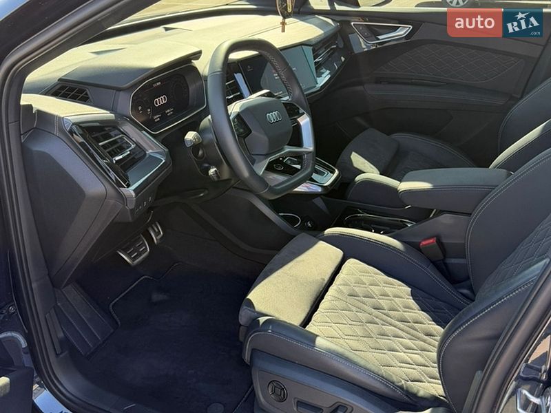 Внедорожник / Кроссовер Audi Q4 e-tron 2024 в Киеве