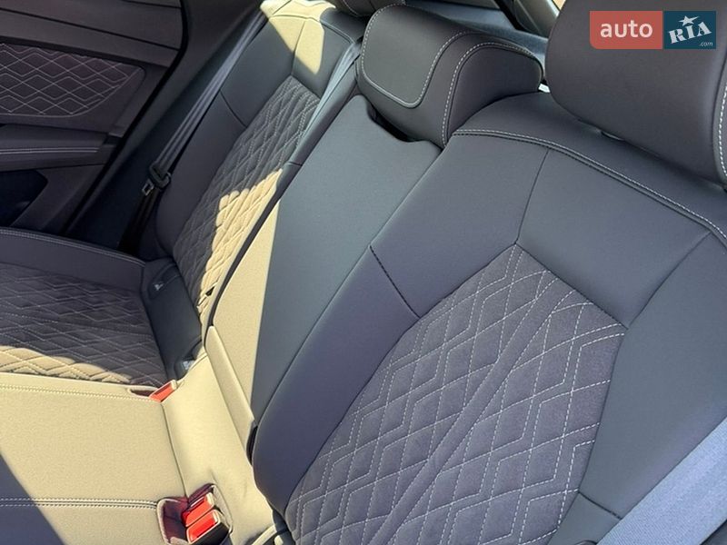 Внедорожник / Кроссовер Audi Q4 e-tron 2024 в Киеве