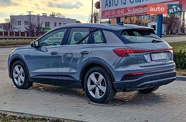 Внедорожник / Кроссовер Audi Q4 e-tron 2022 в Кременчуге