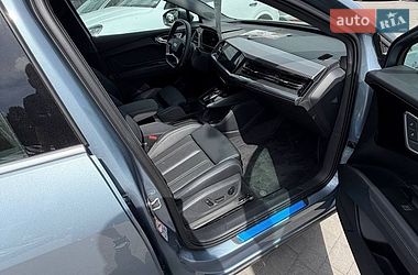 Внедорожник / Кроссовер Audi Q4 e-tron 2024 в Львове
