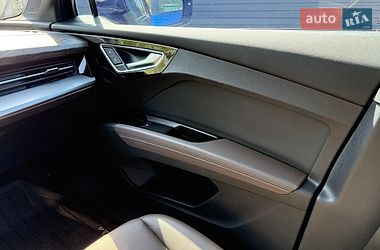 Внедорожник / Кроссовер Audi Q4 e-tron 2023 в Киеве фото 24 Внедорожник / Кроссовер Audi Q4 e-tron 2023 в Киеве