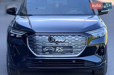 Внедорожник / Кроссовер Audi Q4 e-tron 2024 в Киеве