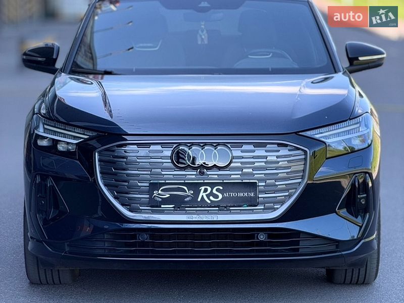 Внедорожник / Кроссовер Audi Q4 e-tron 2024 в Киеве