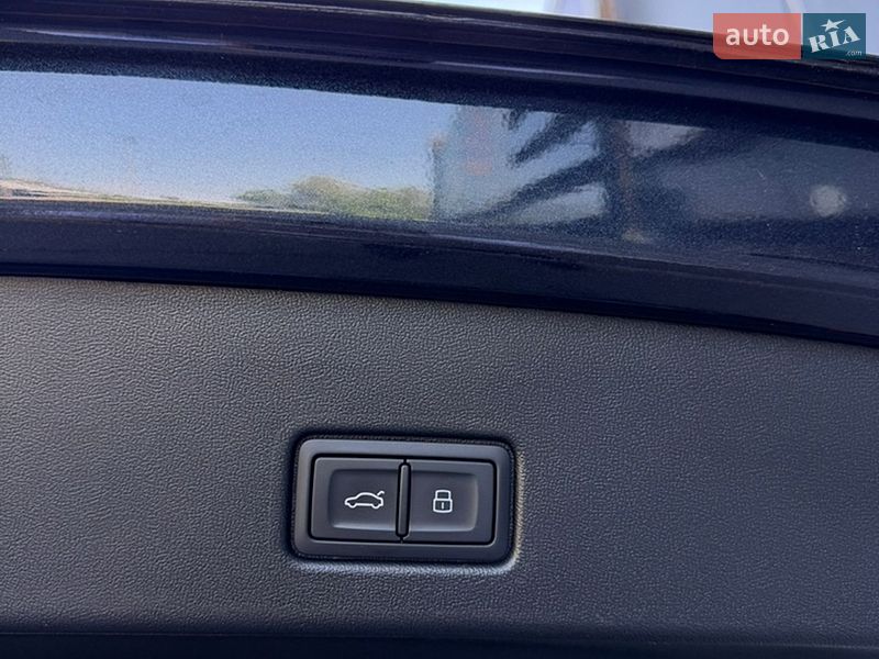 Внедорожник / Кроссовер Audi Q4 e-tron 2024 в Киеве