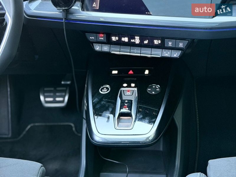 Внедорожник / Кроссовер Audi Q4 e-tron 2024 в Киеве